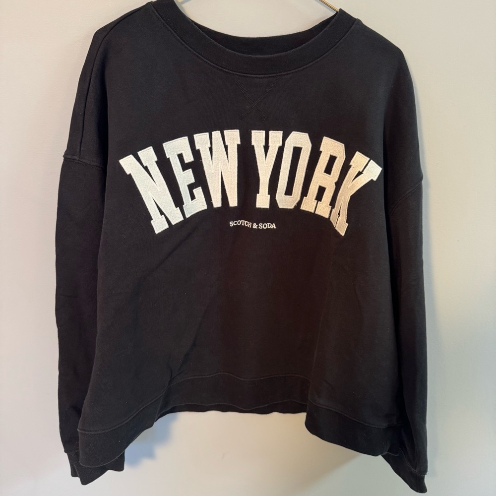 SCOTCH & SODA Women's NEW YORK Sweatshirt BLACK with White lettering Size LARGE